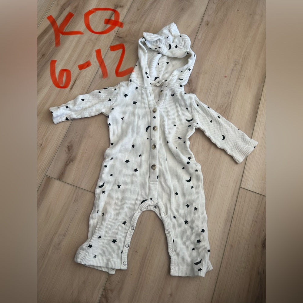 Kate Quinn White Celestial Stars & Moon Kids Footie